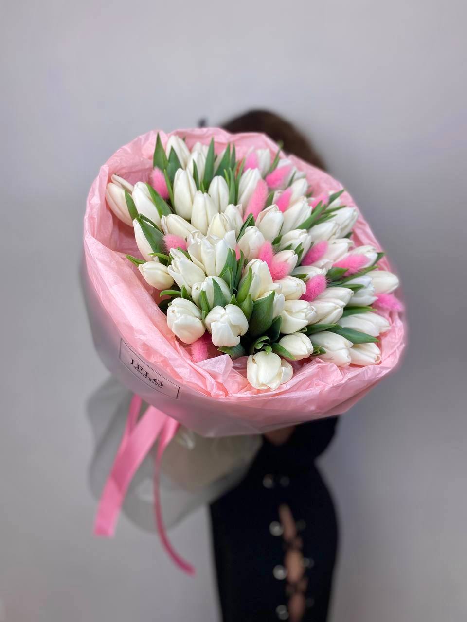 51 белый тюльпан "ROSI" в Сочи