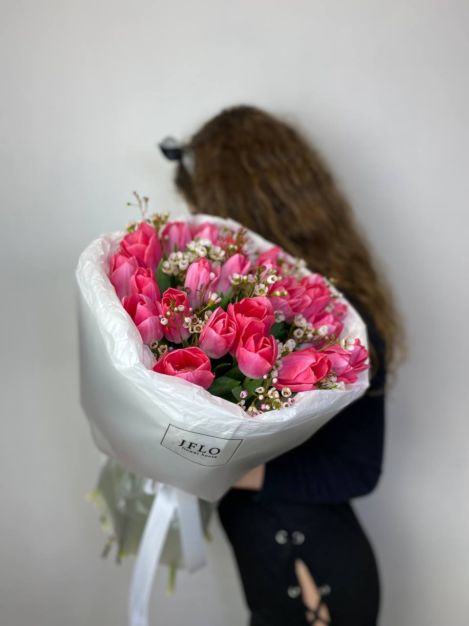 Дуо тюльпаны с хамелациумом в Сочи