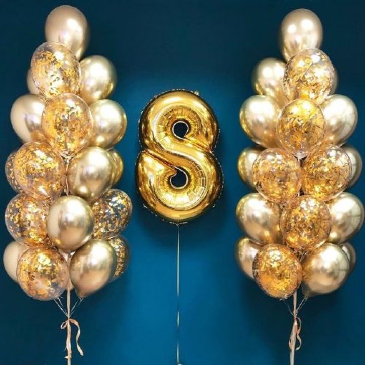 Цифра с фонтанами шаров  в Сочи