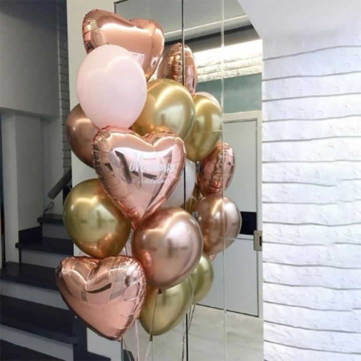 Фонтан шаров "От сердечка" с доставкой в Сочи