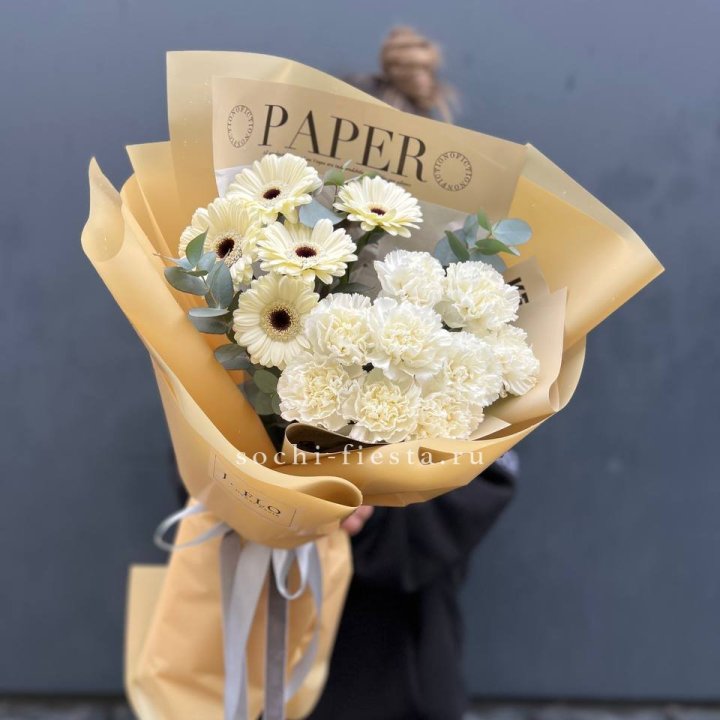  Букет с диантусами и герберами в Сочи