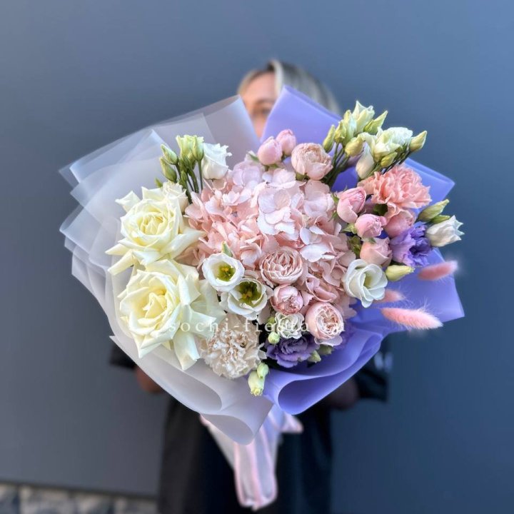 Букет "Виолет дрим" в Сочи