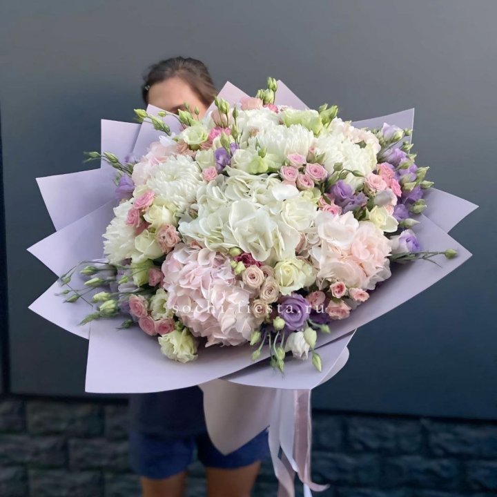 Макси-букет "Флоренция" в Сочи