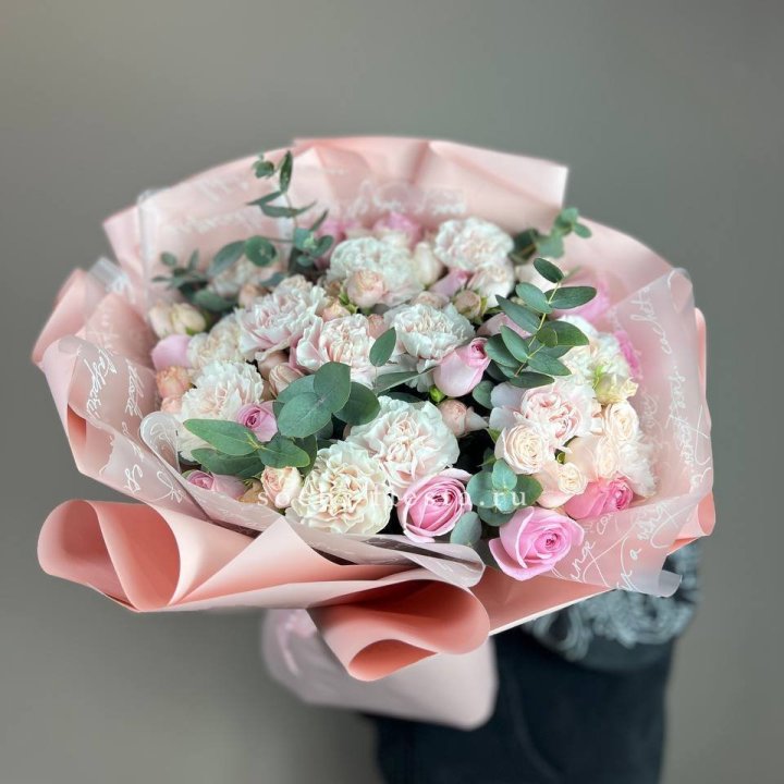  Букет  "LOVE" в Сочи