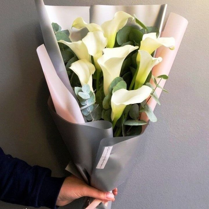 Каллы с эвкалиптом в Сочи