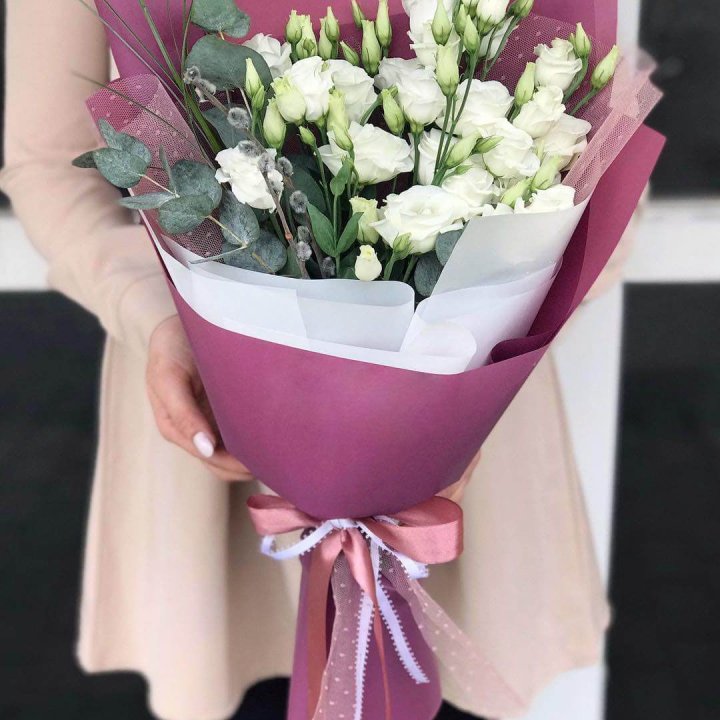 Эустомы с эвкалиптом в Сочи