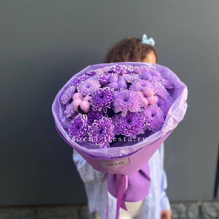 Хризантемы с хлопком в Сочи