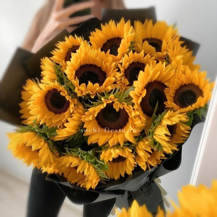 Букет подсолнухов "Гига" в Сочи