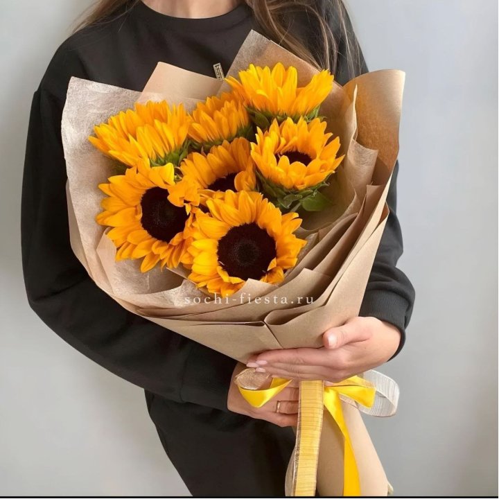 Букет из подсолнухов в Сочи