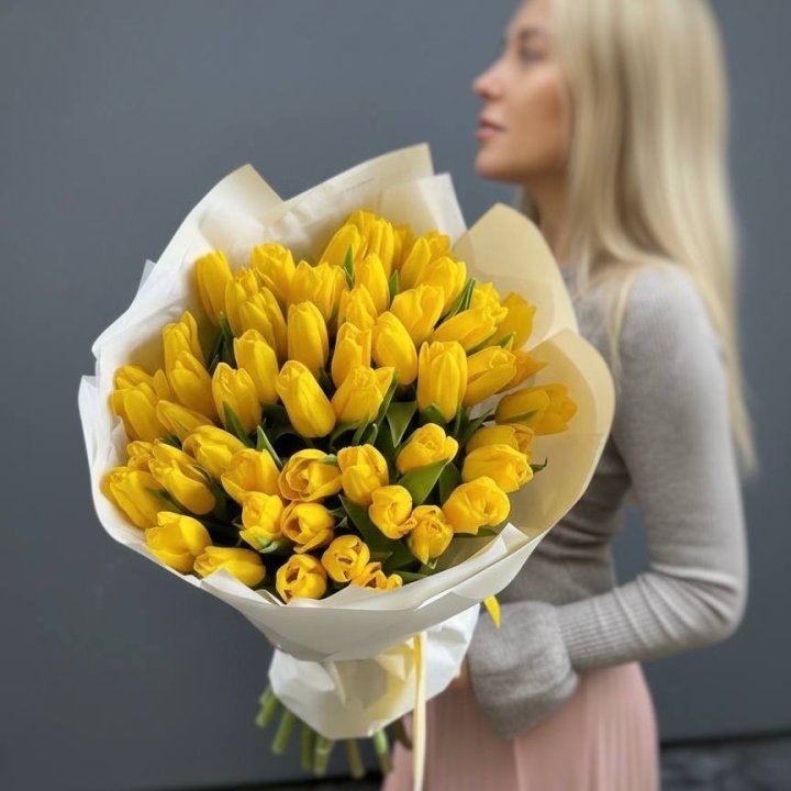 51 желтый тюльпан в Сочи