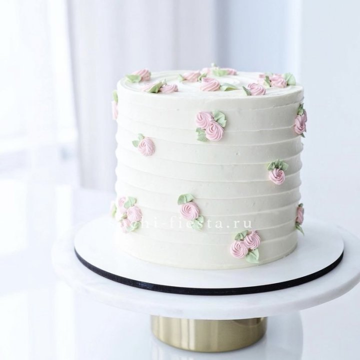 Торт "Розы в снегу" в Сочи