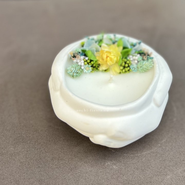 Свеча ароматическая в гипсе Руки в Сочи