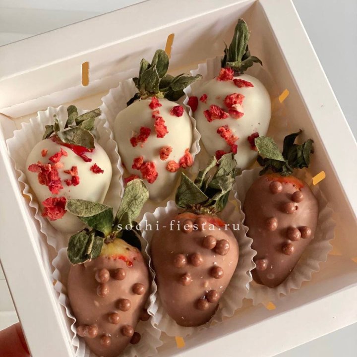 Клубника в шоколаде 6 ягод в Сочи