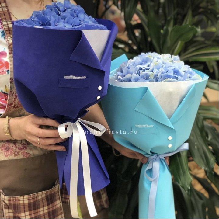 Букет с гортензией с пиджаком в Сочи