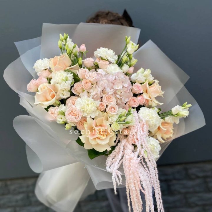  Букет "Monotone" в Сочи