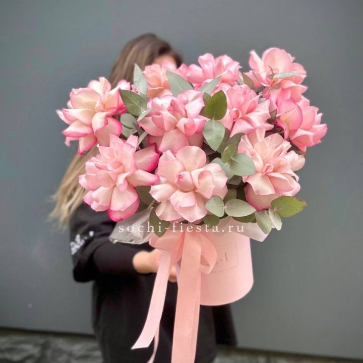 11 Фрунцузских роз "Венди" в Сочи