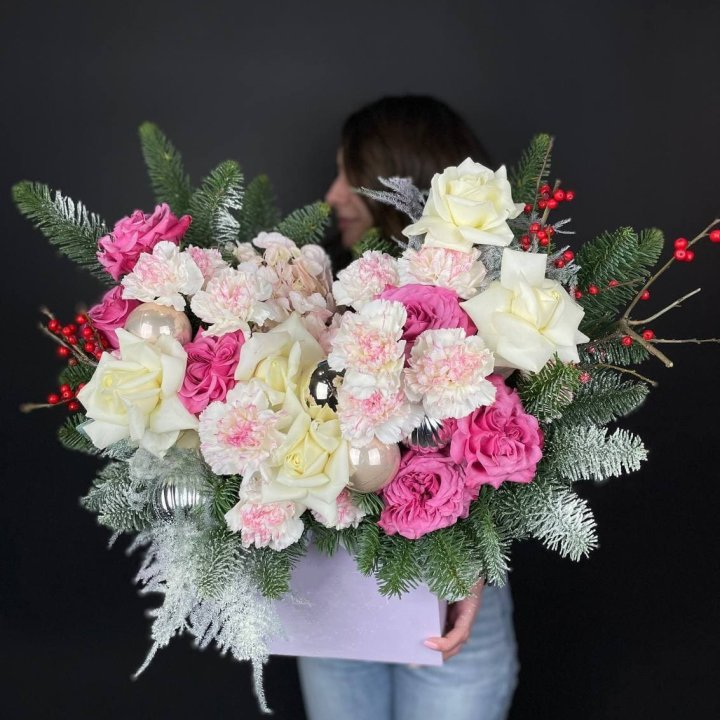 Авторский бокс "Peony & Christmas tree" в Сочи