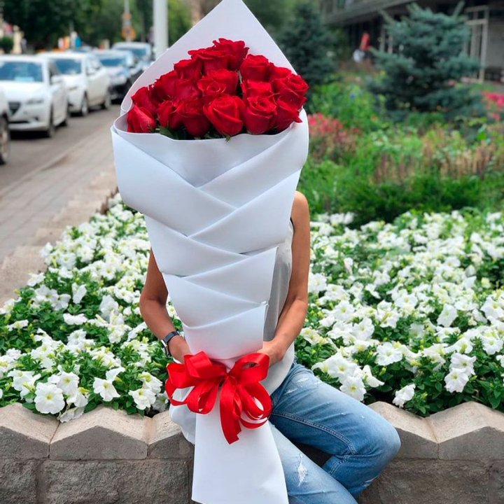 Высокие розы Кантри в Сочи