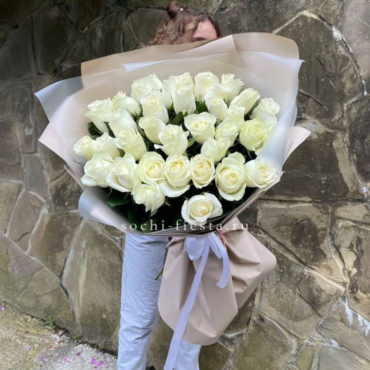 35 голландских роз в Сочи