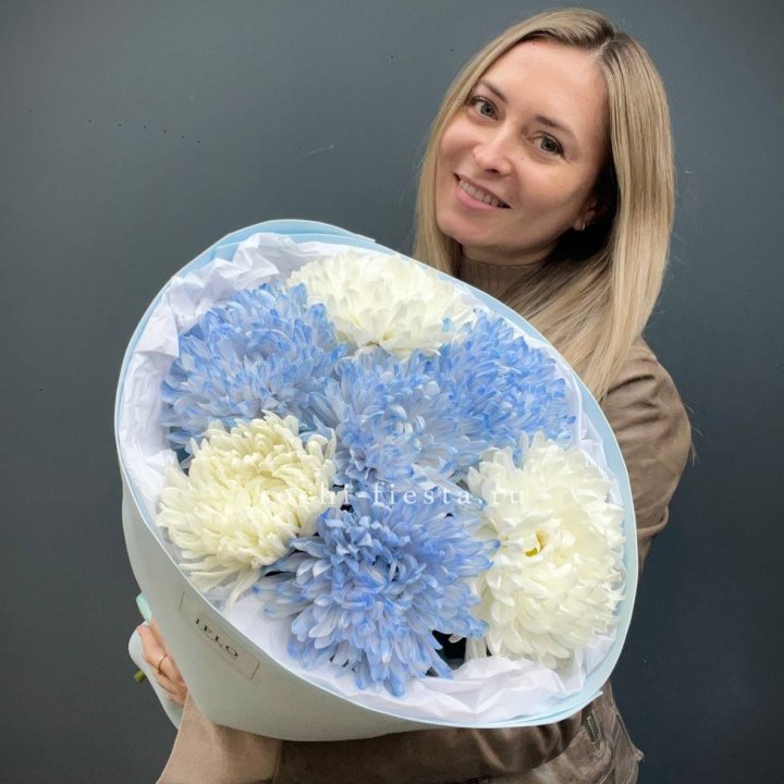 Букет из 7 хризантем  в Сочи