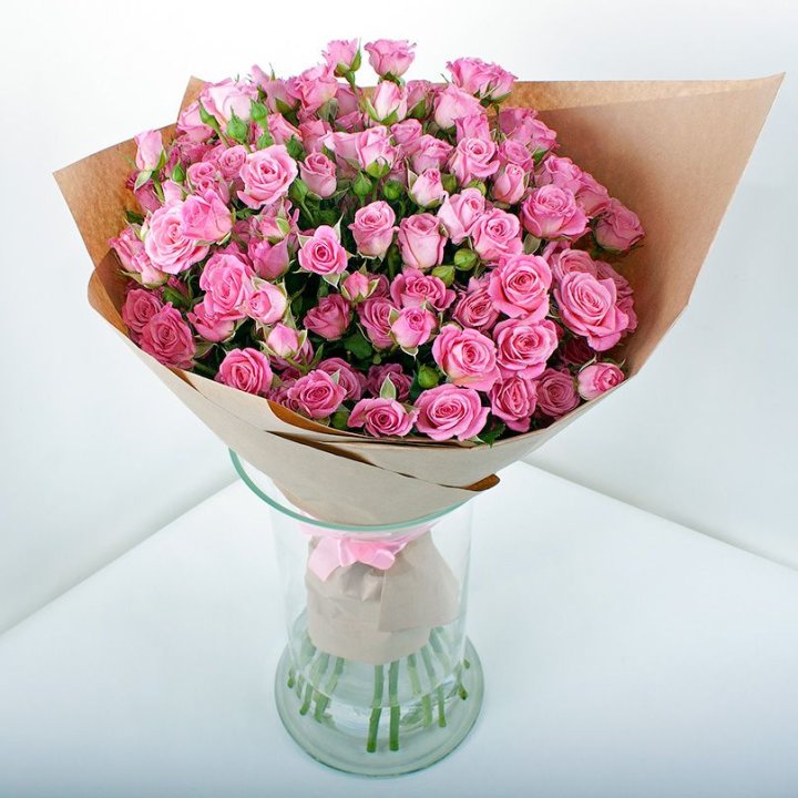 15 кустовых роз в Сочи