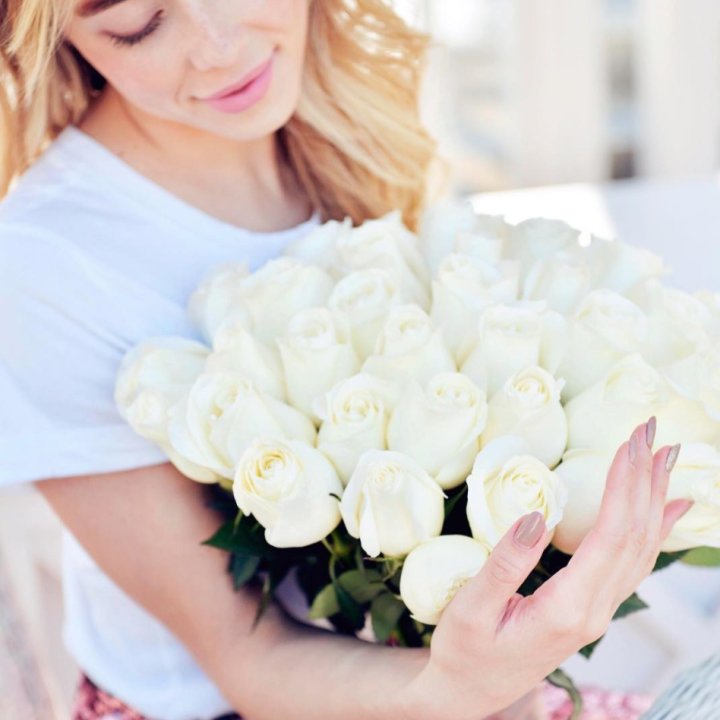 Букет высоких роз "Облака" в Сочи