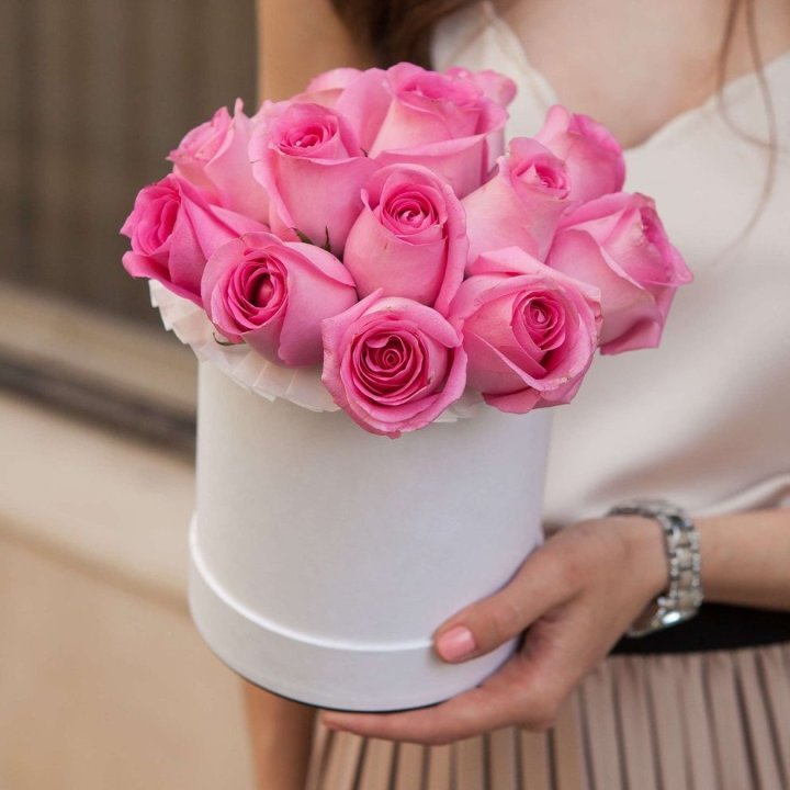 15 роз в боксе Кэтрин в Сочи