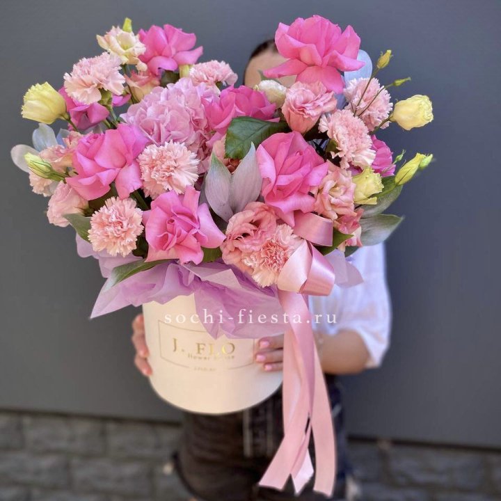 Цветочный бокс Salma в Сочи