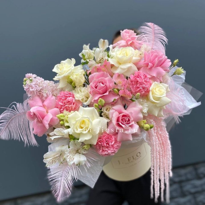 Дизайнерский бокс "Lovely" в Сочи