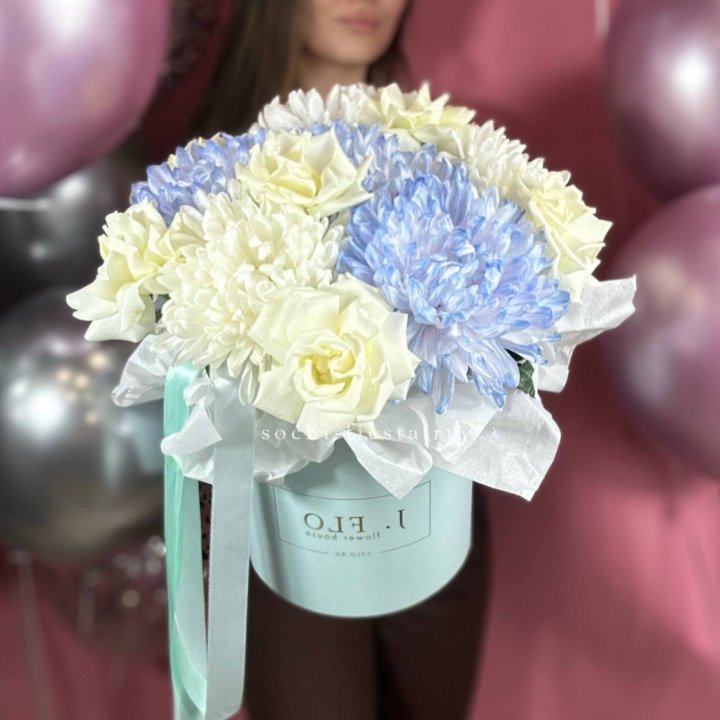 Коробка с цветами "Вольта" в Сочи