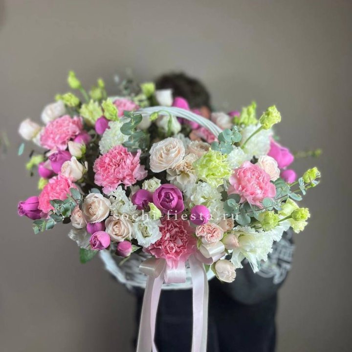 Корзина "Яркая" в Сочи