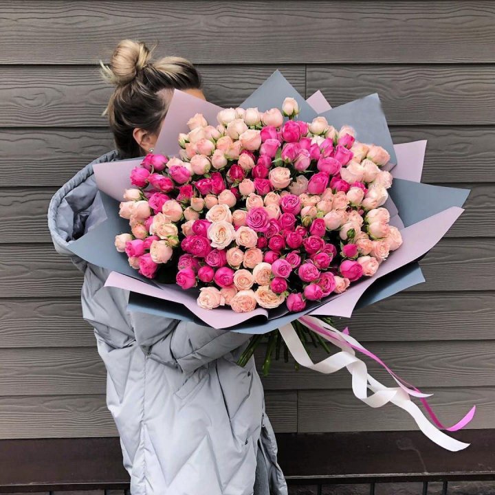 55 роз микс кустовых в Сочи