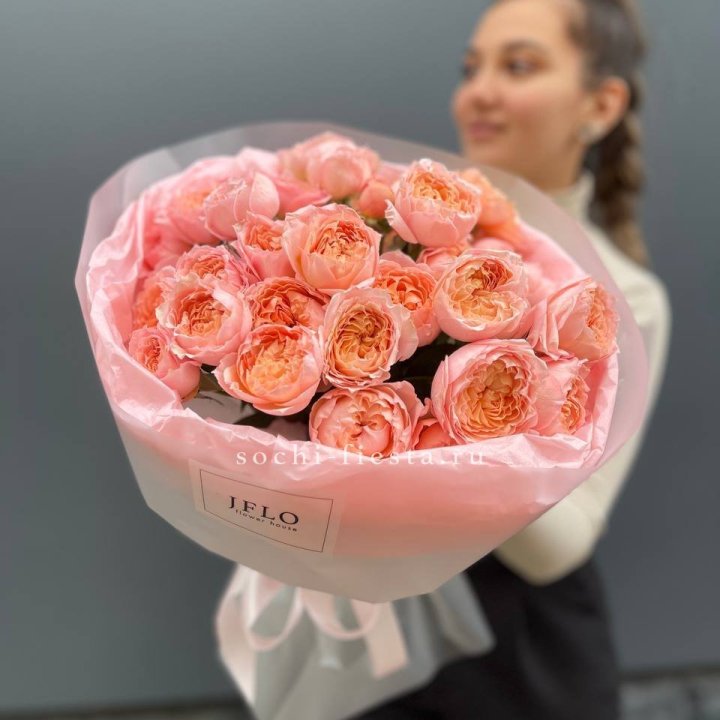 Букет из пионовидных роз Джульетта в Сочи