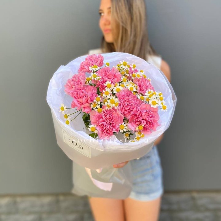 Дуобукет диантусов и ромашек в Сочи