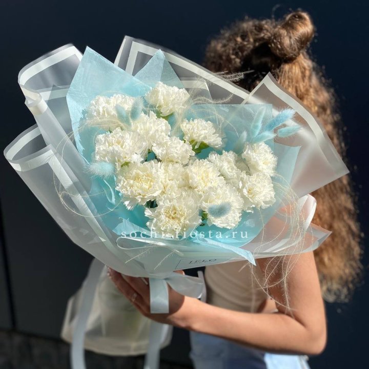 Воздушный букет диантусами  в Сочи