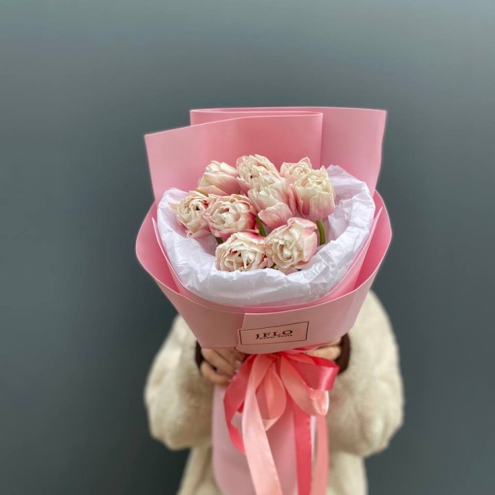 9 нежных тюльпанов в Сочи