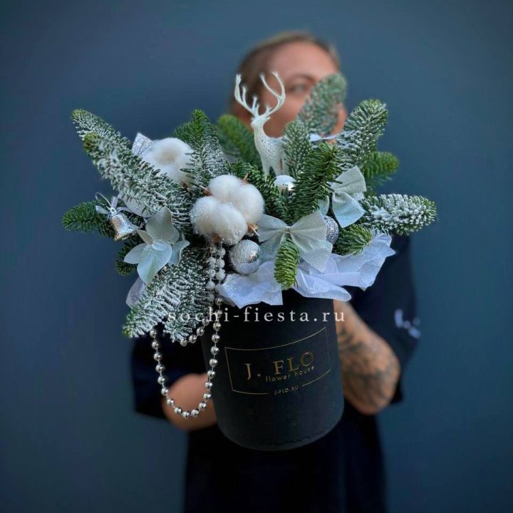 Композиция "Мери крисмас" в Сочи