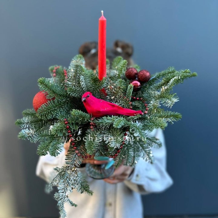 Новогодняя композиция в бокале в Сочи