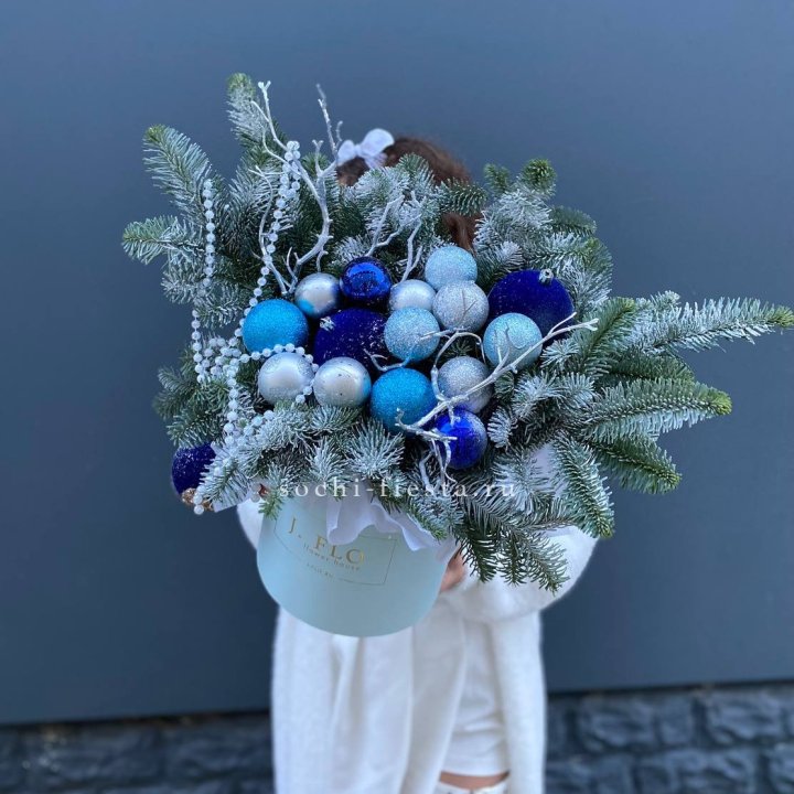 Композиция "Голубая бездна" в Сочи