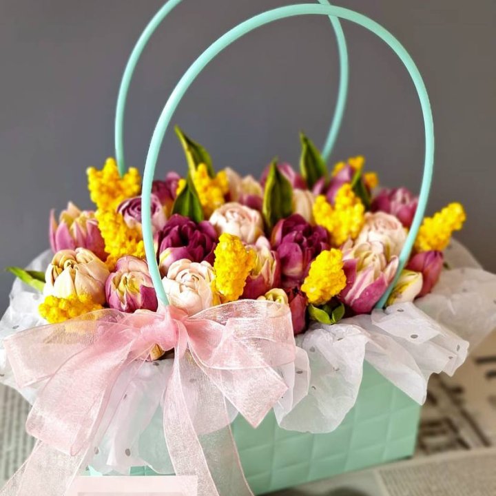 Тюльпаны в сумочке из зефира с доставкой в Сочи