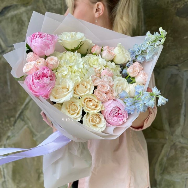 Букет с пионами "Богема" в Сочи