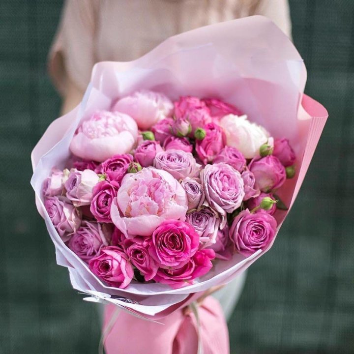 Букет с пионами "Леси" в Сочи