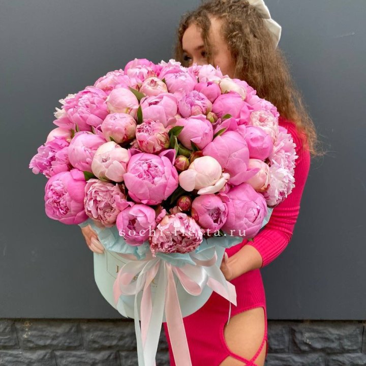 51 пион в цилиндре в Сочи