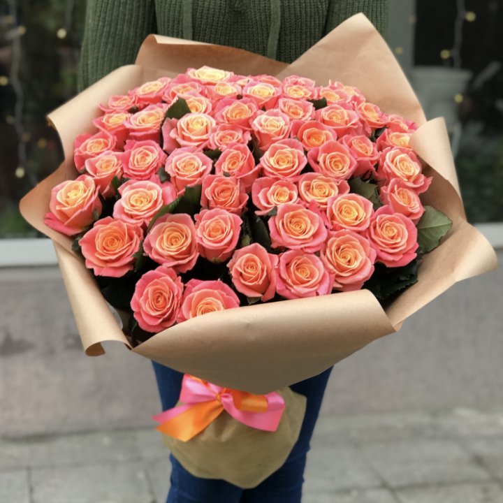 55 роз мисс пигги в Сочи