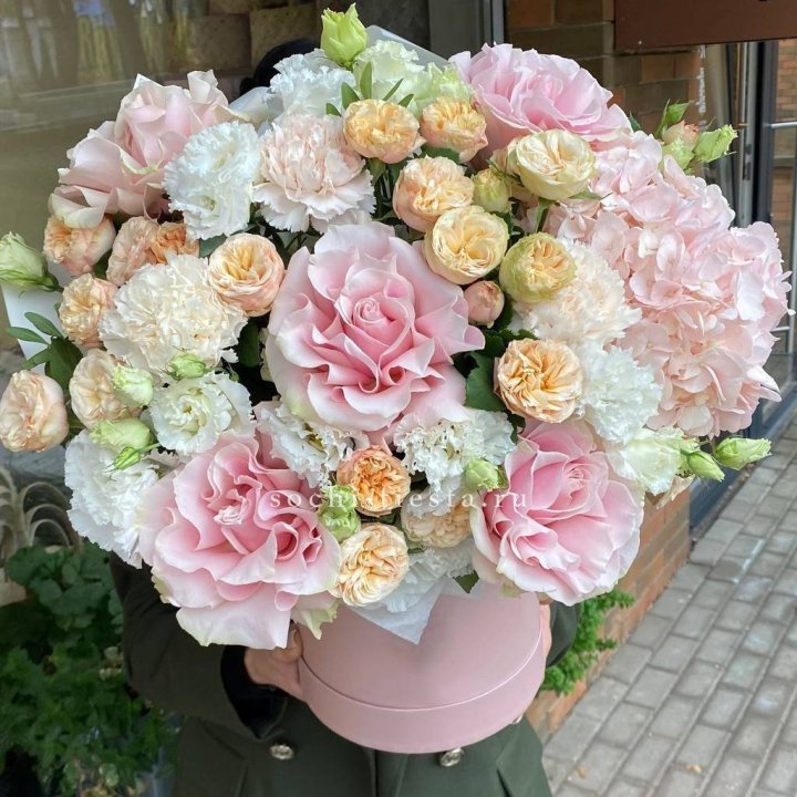 Авторский бокс French Rose №2 с доставкой в Сочи