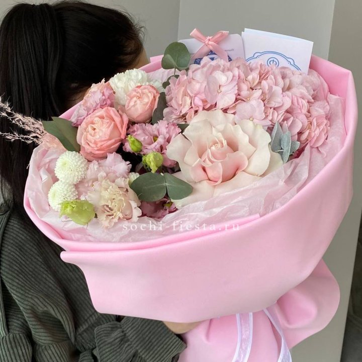 Авторский букет "Пинки" в Сочи