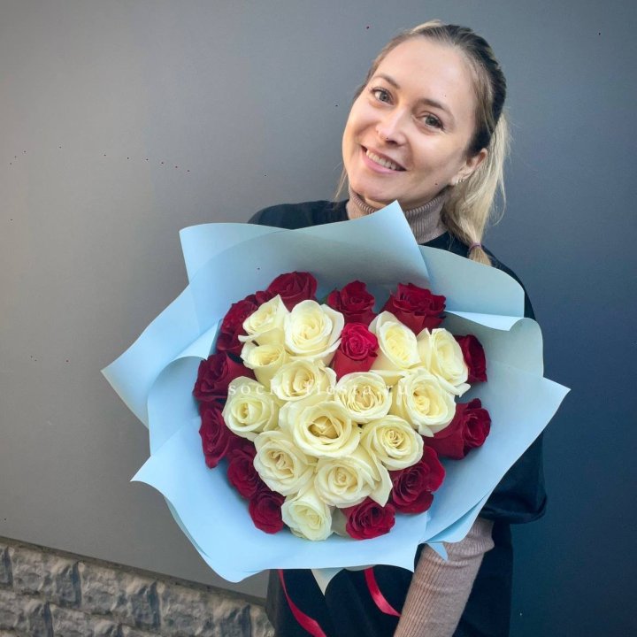 27 роз "Сердце" в Сочи