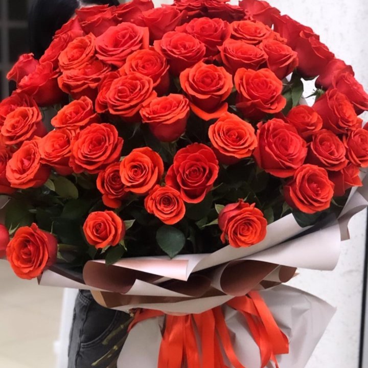 Букет высоких эквадорских роз  в Сочи