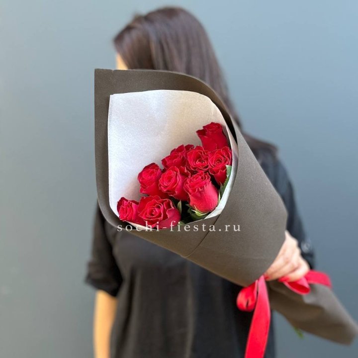 9 красных роз в фоамиране в Сочи