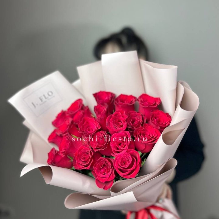 21 красная роза  в Сочи